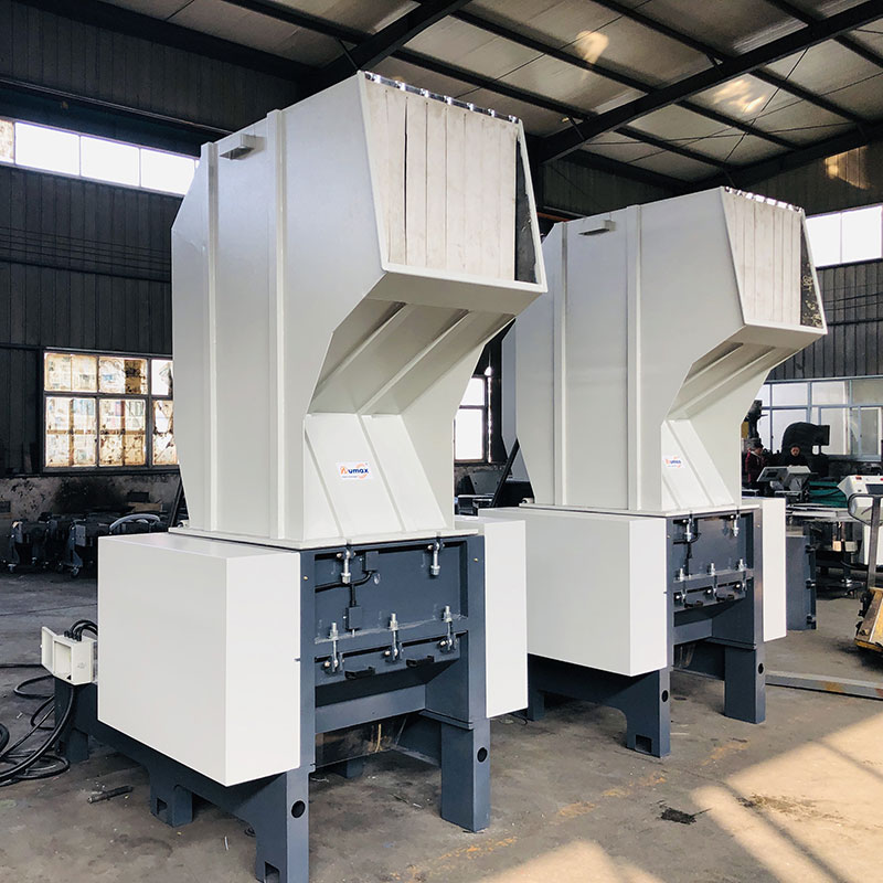 What is plastic crushing machine?