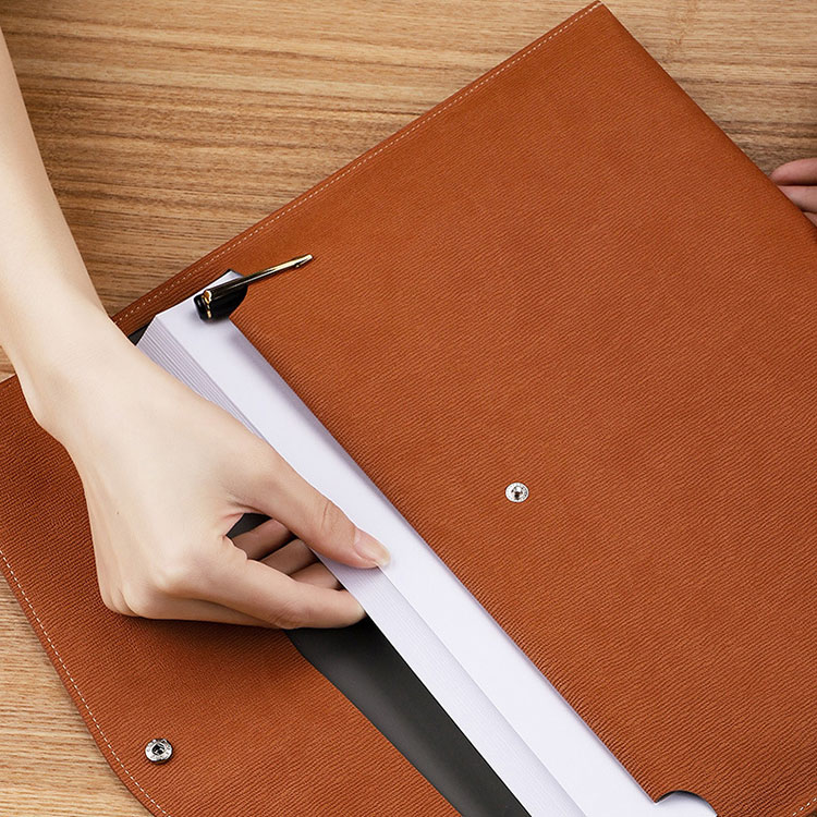 What is a PU leather bag?